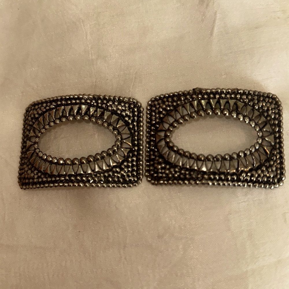 Vintage silver tone‎ rectangle shoe clips with bead & diamond design